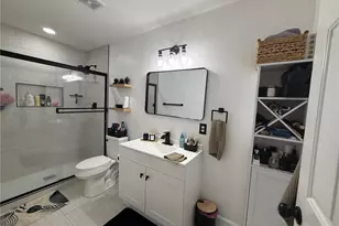 324 Granville Ct, Atlanta, GA 30328 - Photo 13