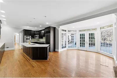 5695 Glen Errol Road NW, Sandy Springs, GA 30327 - Photo 17