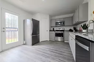 2529 Piering Dr, Lithonia, GA 30038 - Photo 9