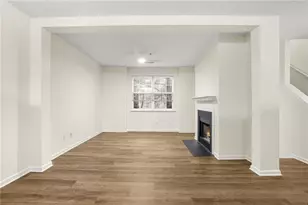 206 Village Square Dr, Woodstock, GA 30188 - Photo 9