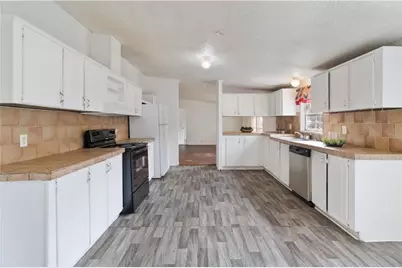 38 Vaughn Drive, Woodstock, GA 30188 - Photo 9