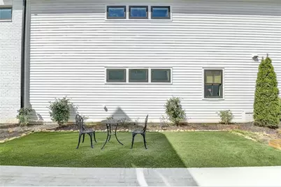 6785 Halcyon Way, Alpharetta, GA 30005 - Photo 13