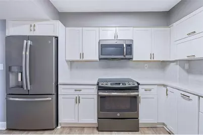 2870 Pharr Court South #2401, Atlanta, GA 30305 - Photo 5