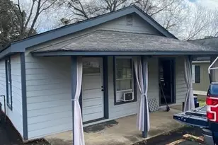 140 Line St, Buford, GA 30518 - Photo 1