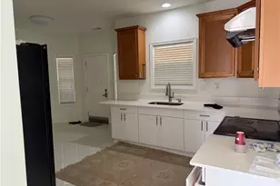 87 Thorncrest Ct, Tucker, GA 30084 - Photo 7