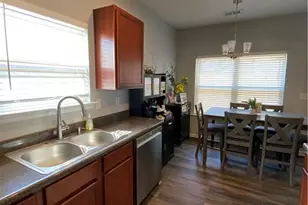 843 Lobdale Falls Dr, Lawrenceville, GA 30045 - Photo 7