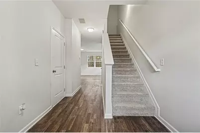 2332 McKenna Square Drive, Lithonia, GA 30058 - Photo 9