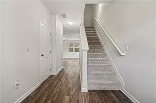 2332 McKenna Square Dr, Lithonia, GA 30058 - Photo 9