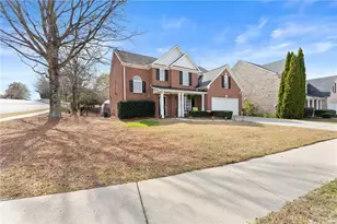 2761 Bald Cypress Dr, Braselton, GA 30517 - Photo 9