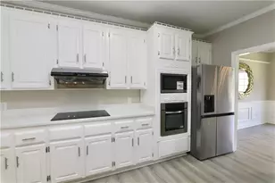 741 Maggie Ct, Kennesaw, GA 30144 - Photo 15