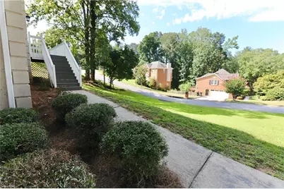 741 Maggie Court, Kennesaw, GA 30144 - Photo 3