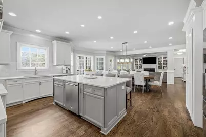 4899 Springfield Drive, Dunwoody, GA 30338 - Photo 7