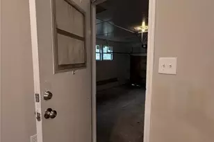 1055 Pinecrest Dr, Forest Park, GA 30297 - Photo 33