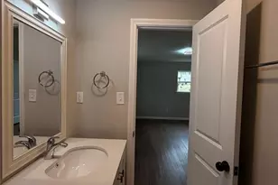 1055 Pinecrest Dr, Forest Park, GA 30297 - Photo 45