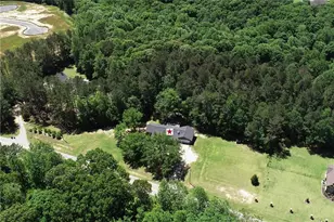 1880 Holman Rd, Hoschton, GA 30548 - Photo 9