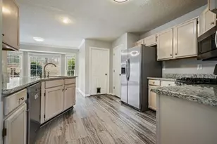 608 Adam Cir, Woodstock, GA 30188 - Photo 9