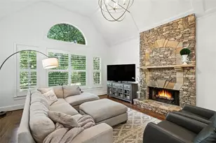 14710 Creek Club Dr, Milton, GA 30004 - Photo 9