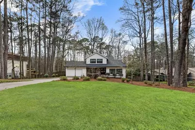 2415 Roxburgh Drive, Roswell, GA 30076 - Photo 3