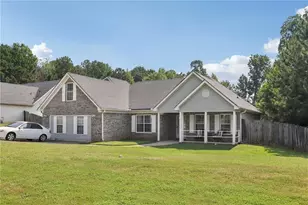 740 Pebble Blvd, Covington, GA 30016 - Photo 3