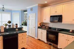 2100 Skyland Cove Ln, Snellville, GA 30078 - Photo 9