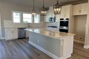 431 Lincoln St, Woodstock, GA 30188 - Photo 3