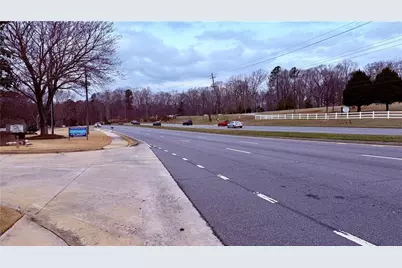 1400 Woodstock Road, Roswell, GA 30075 - Photo 3