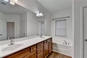 979 Parkside Wood Ct, Lawrenceville, GA 30043 - Photo 29