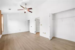 2883 Dresden Square Dr, Atlanta, GA 30341 - Photo 15