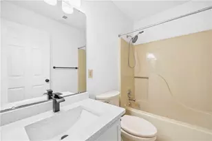 2883 Dresden Square Dr, Atlanta, GA 30341 - Photo 17