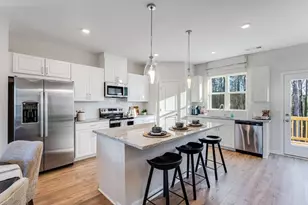 5743 Schelton Pl SE, Mableton, GA 30126 - Photo 9