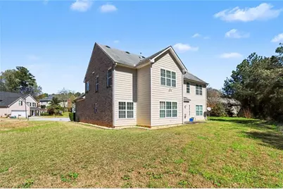 828 Cooper Lakes Court, Grayson, GA 30017 - Photo 5