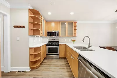 1210 Brookhaven Woods Court NE, Atlanta, GA 30319 - Photo 11