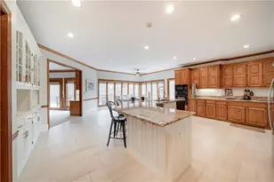 2175 River Cliff Dr, Roswell, GA 30076 - Photo 9