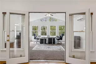 2190 Stephen Long Dr NE, Atlanta, GA 30305 - Photo 7