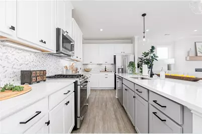 870 Leraes Way, Loganville, GA 30052 - Photo 9