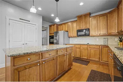 2040 Hatteras Way NW, Atlanta, GA 30318 - Photo 11