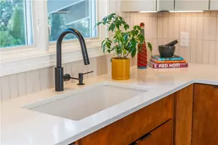 1304 Bernadette Ln NE, Atlanta, GA 30329 - Photo 11