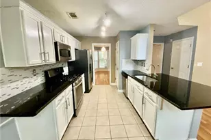 9020 Friarbridge Dr, Suwanee, GA 30024 - Photo 7