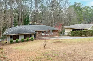 2237 Capehart Cir NE, Atlanta, GA 30345 - Photo 3