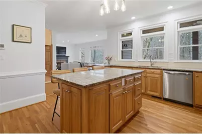 2910 Leeds Garden Lane, Alpharetta, GA 30022 - Photo 9