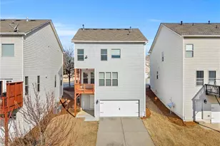 2996 Regal Park Ct, Duluth, GA 30096 - Photo 3