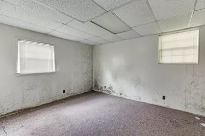 1245 S Shadygrove Court, Stone Mountain, GA 30083 - Photo 31