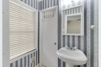 1245 S Shadygrove Court, Stone Mountain, GA 30083 - Photo 23