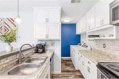 1382 Old Coach Road SW, Marietta, GA 30008 - Photo 11