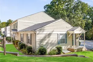 1382 Old Coach Rd SW, Marietta, GA 30008 - Photo 3