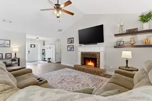 844 River Mist Cir, Jefferson, GA 30549 - Photo 9