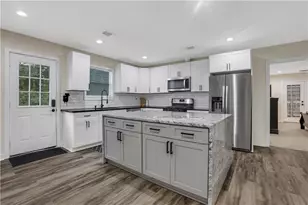 235 Holly Rd NW, Atlanta, GA 30314 - Photo 7