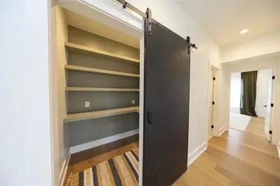 8485 Lynn Drive, Gainesville, GA 30506 - Photo 13