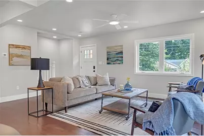 656 S Elizabeth Place NW, Atlanta, GA 30318 - Photo 3