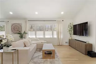 725 Starlight Ln, Atlanta, GA 30342 - Photo 3